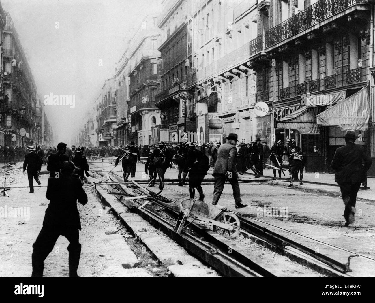 Parisians riot over salary cuts. Thousands of government employees ...