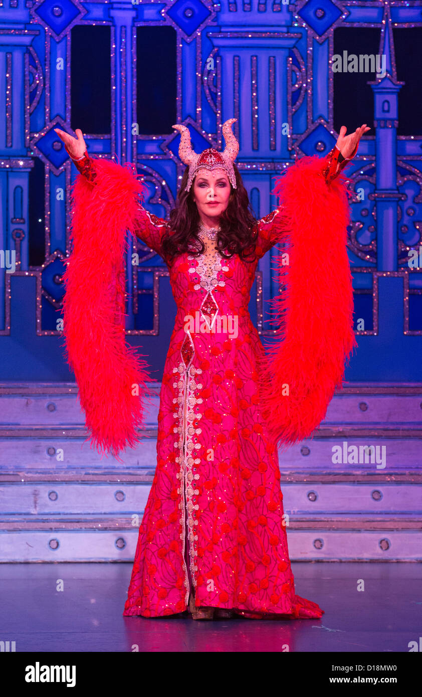 Priscilla Presley Stars As The Wicked Queen In The Snow White And The Seven Dwarfs Panto At The New Wimbledon Theatre London Stock Photo Alamy