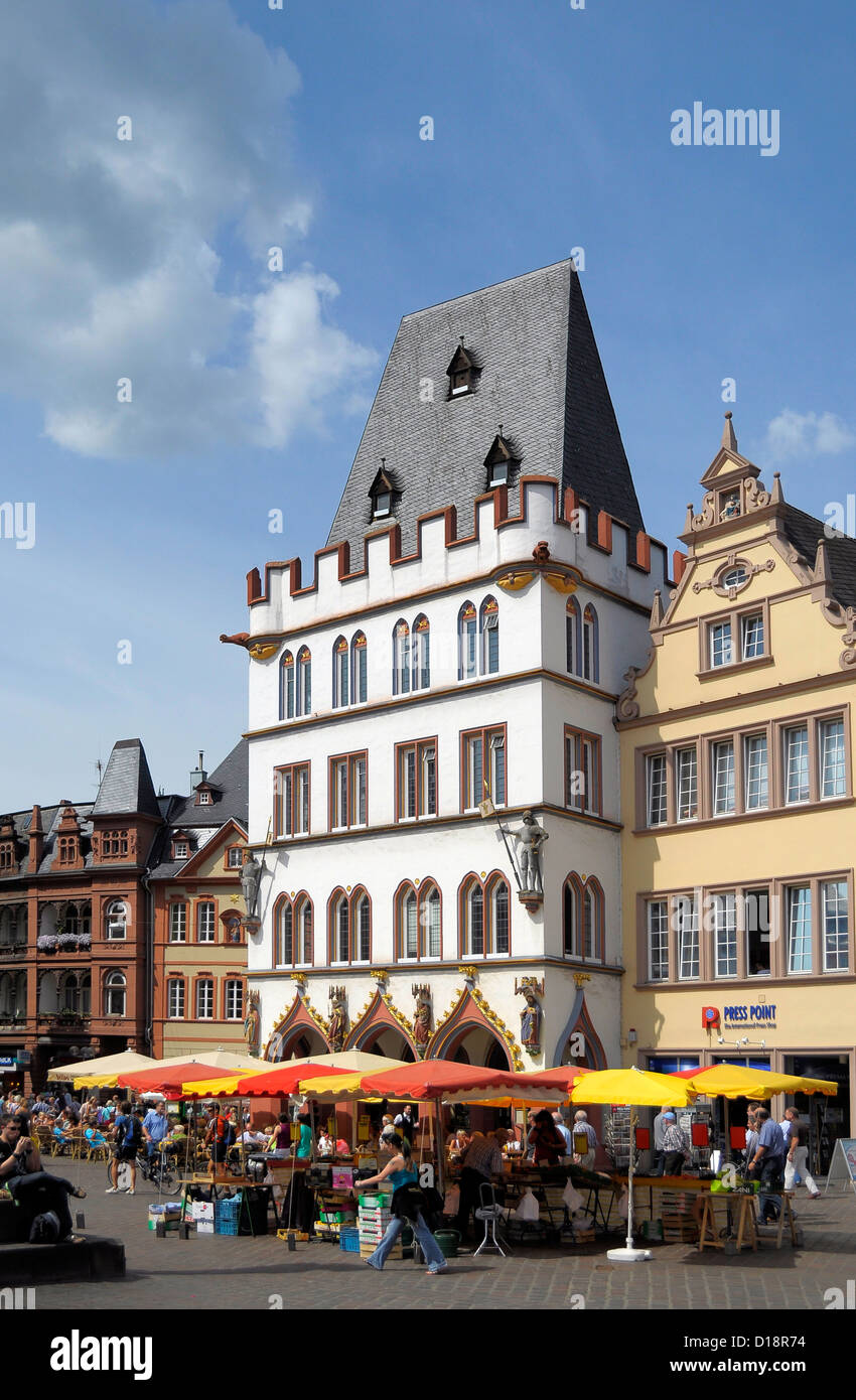 Rheinland-Pfalz, Trier, Fußgängerzone, Einkaufsstraße, Hauptmarkt im Zentrum , Stock Photo