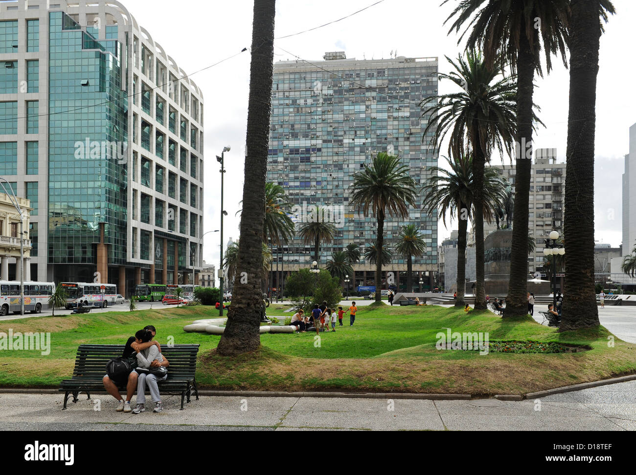 URUGUAY Montevideo , Plaza de Independencia, president office left building Stock Photo