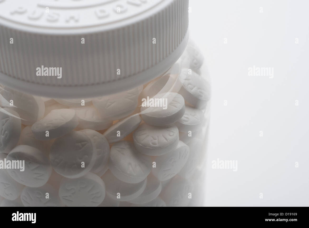 Aspirin bottle hires stock photography and images Alamy