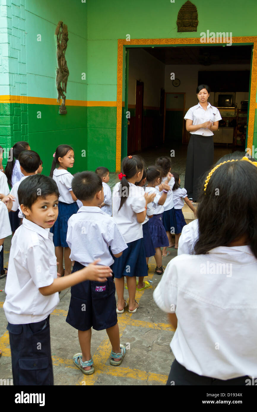 Class of little Cambodian Children singing at School in Phnom Penh ...