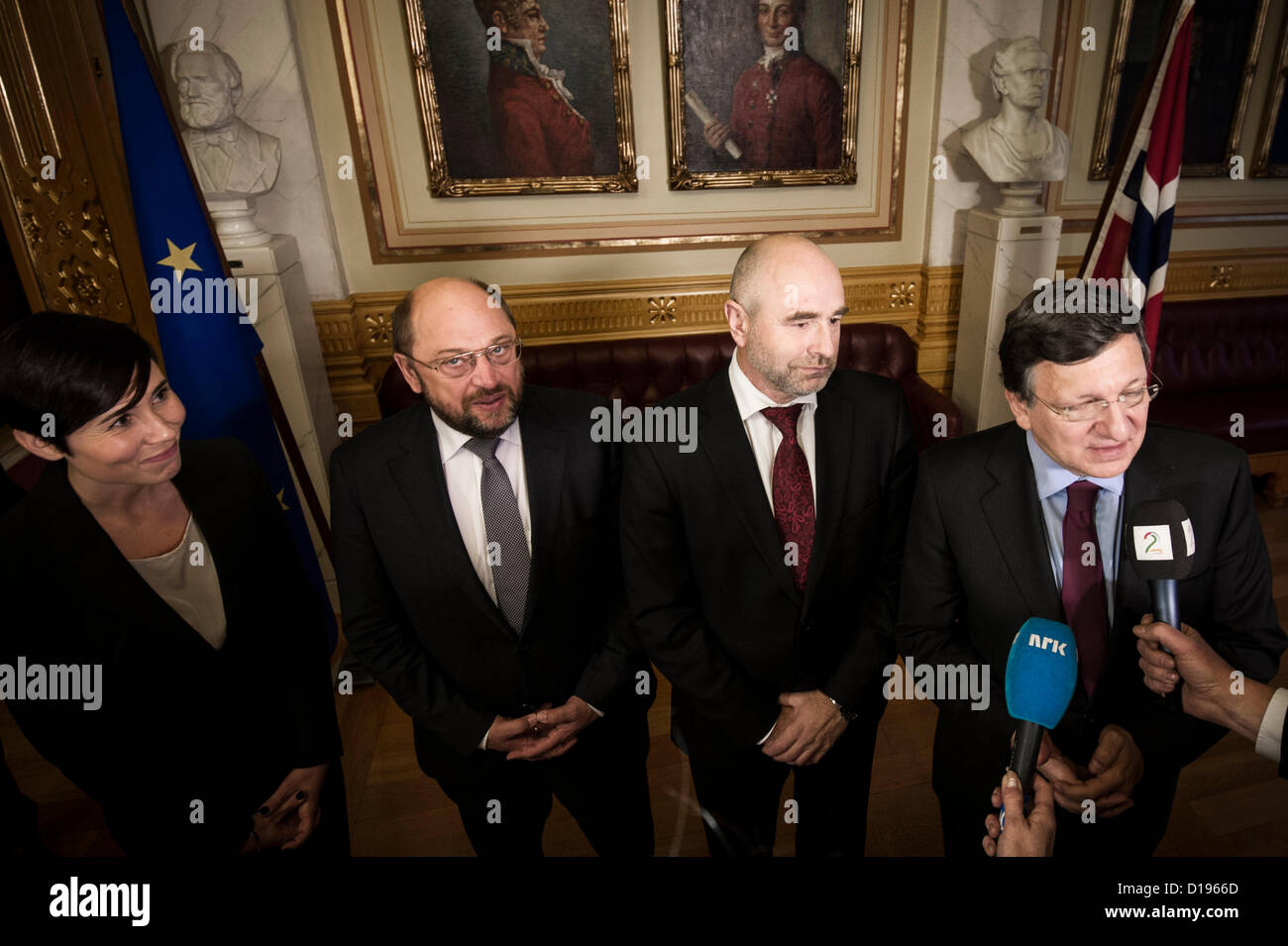 Oslo, Norway. 11/12/2012. Nobel Peace Prize winner Martin Schulz  and Jose Manuel Barrosa meets the press at the Norwegian Parliament along with president of the storting Dag Terje Andersen. Credit:  Alexander Widding / Alamy Live News Stock Photo