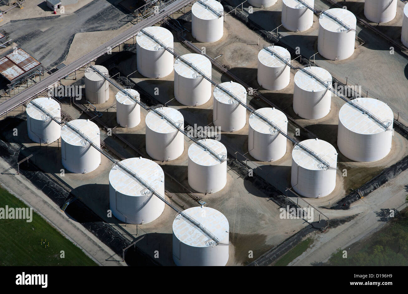 aerial photograph storage tanks Exxon Mobil refinery Joliet, Channahon
