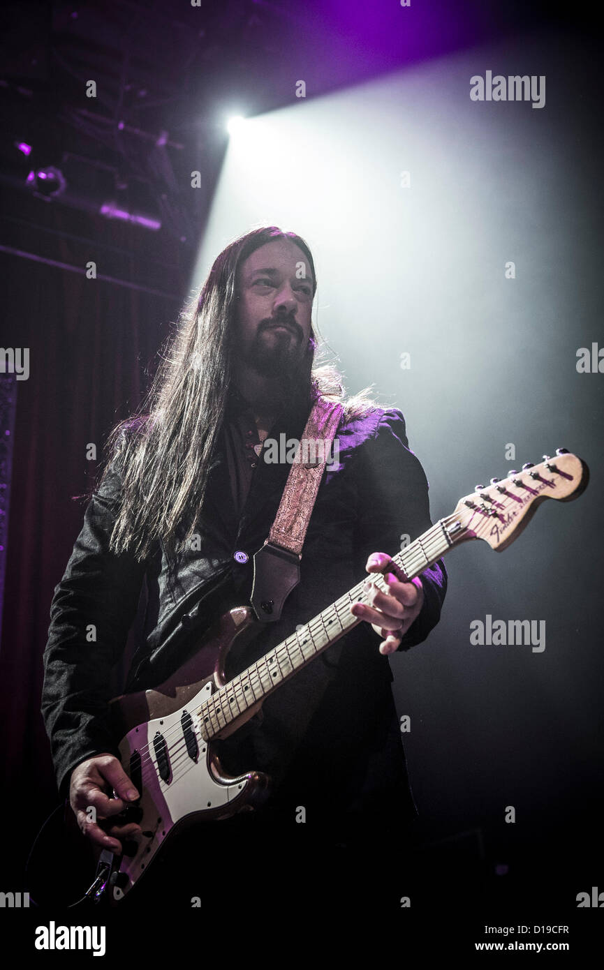 Guitarist rob baker hires stock photography and images Alamy
