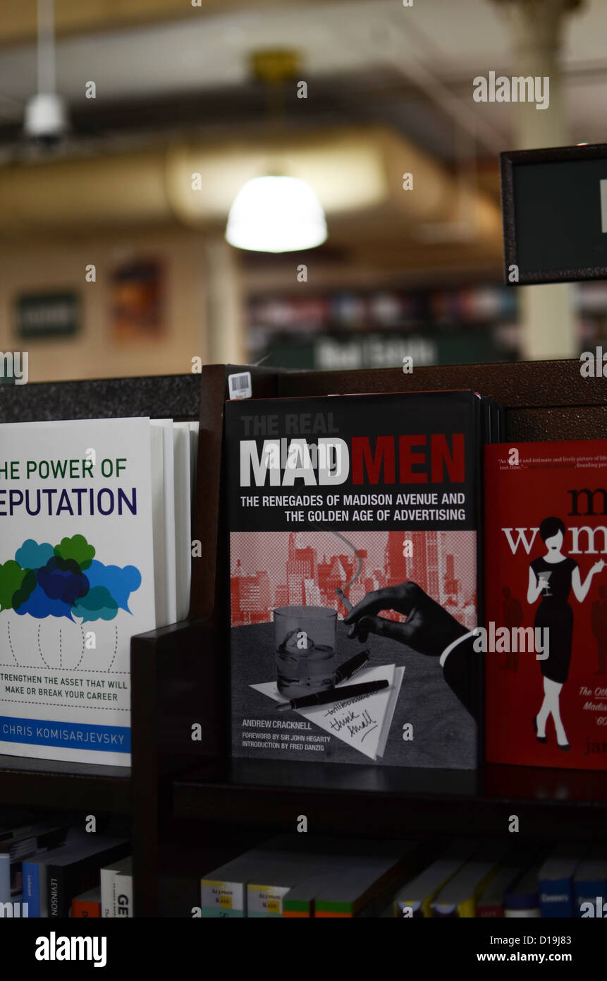Advertising Books In Barnes Noble Union Square New York Stock