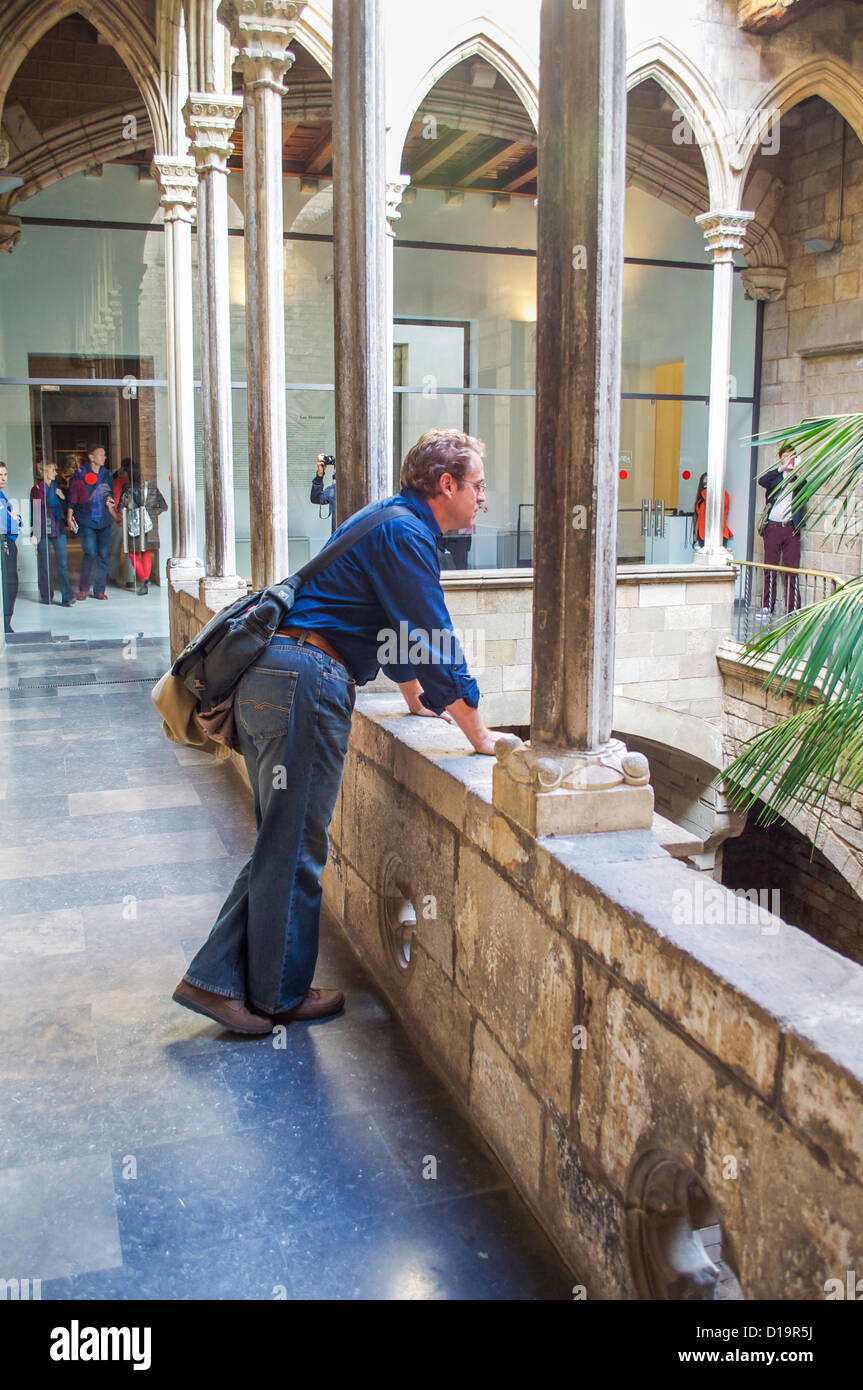 Housed within 5 medieval palaces n Barcelona, Spain the atrium entry of the Picasso Museum has lovely architectural details. Stock Photo