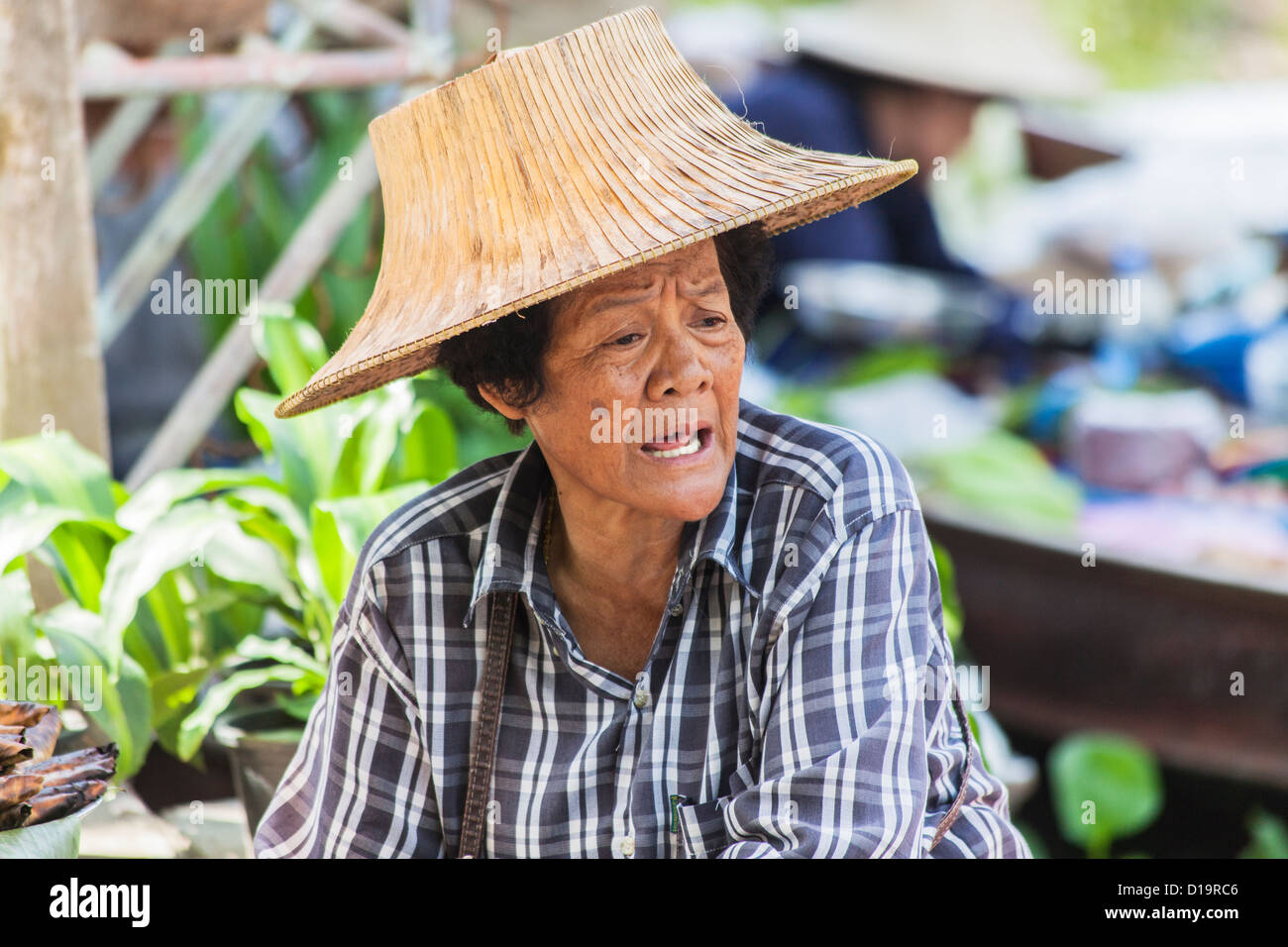 Thai straw hat hi-res stock photography and images - Alamy