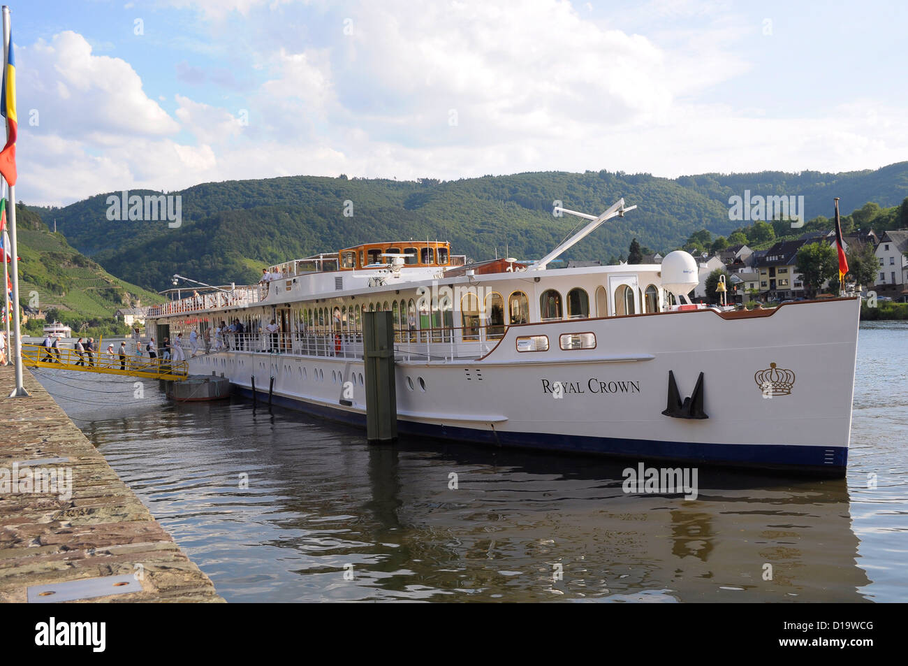 Cruise ship on the Mosel, Rheinland-Pfalz, Zell / Mosel, Kreuzfahrtschiff auf der Mosel, Stock Photo