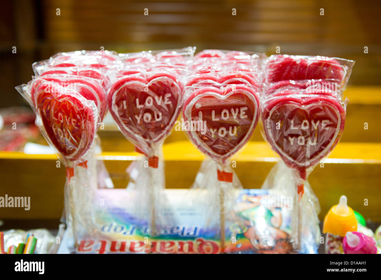 12 LARGE HEART LOLLIPOPS Valentine Lollipops Wedding 