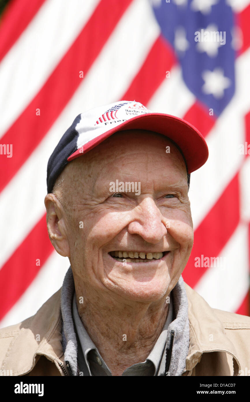 American air bridge veteran Gail Halvorsen, Berlin, Germany Stock Photo