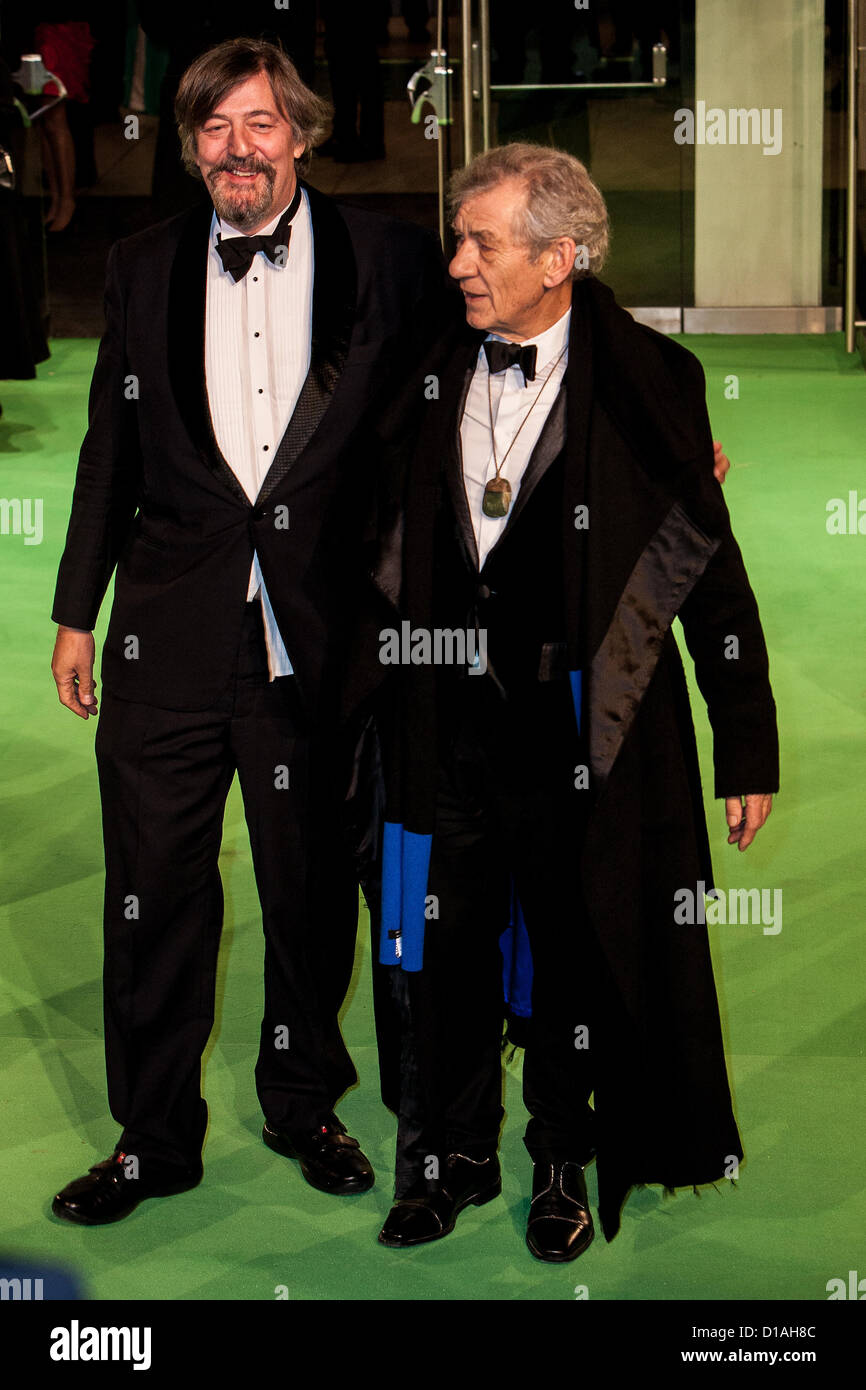 Sir Ian McKellen with Stephen Fry  attends the Royal Film premiere of 'The Hobbit: An Unexpected Journey' at Odeon Leicester Square  London, United Kingdom, 12/12/2012  Credit:  Mario Mitsis / Alamy Live News Stock Photo