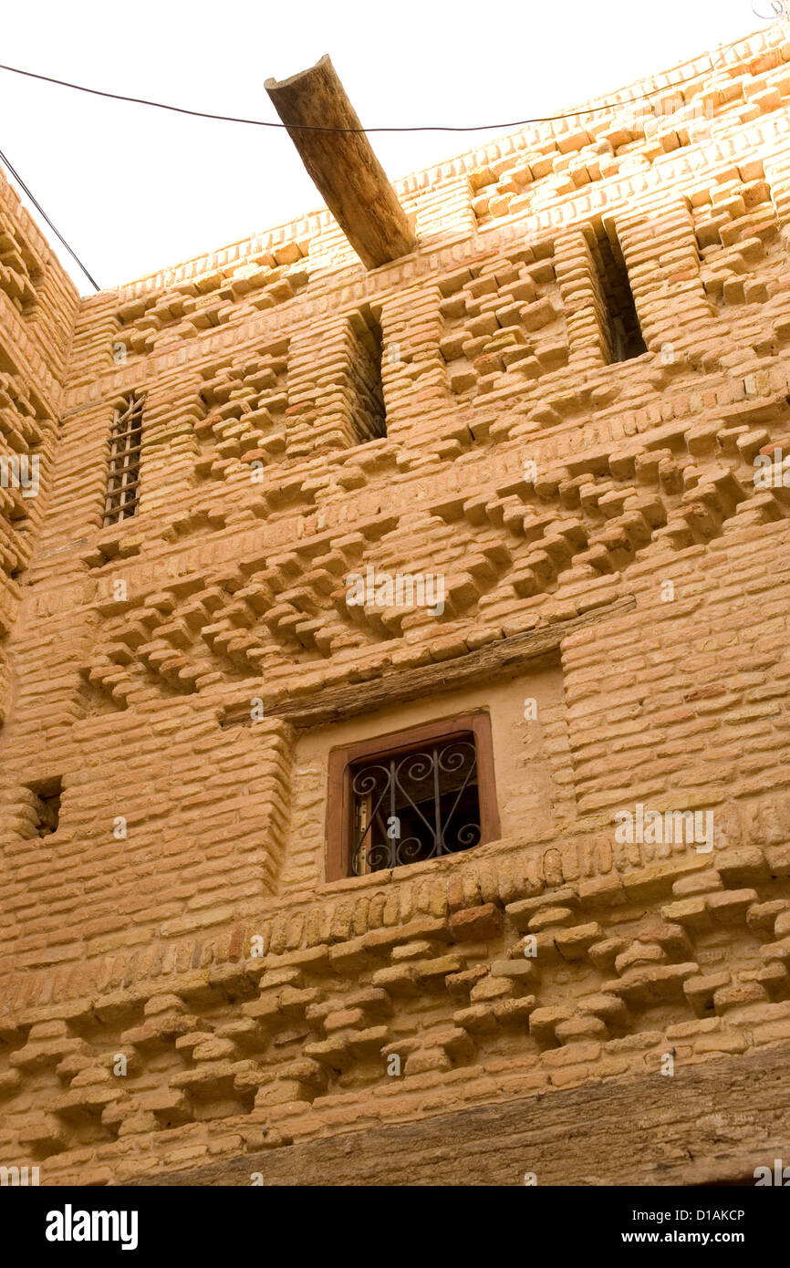 House in the old quarter of Tozeur in Tunisia Stock Photo Alamy