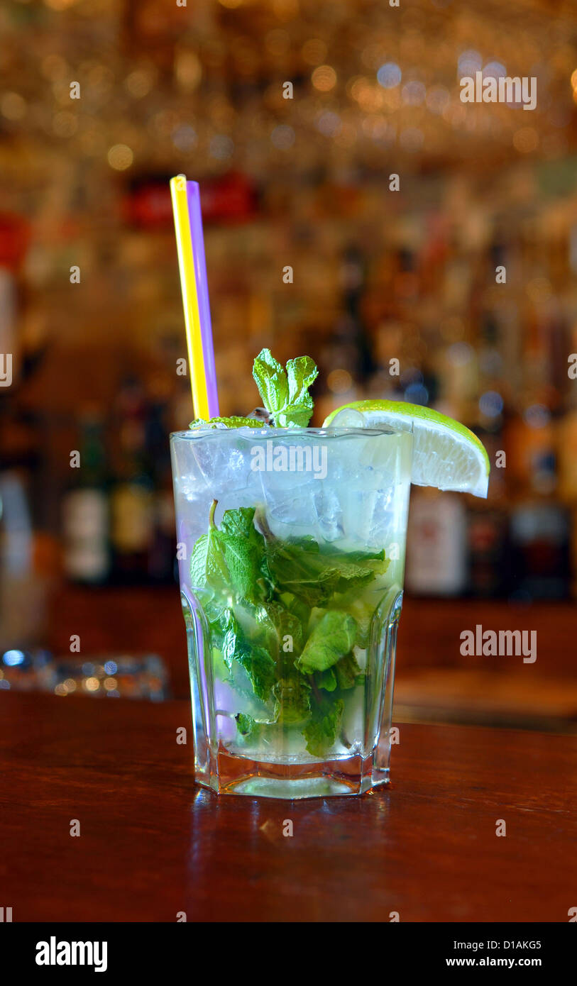 Glass of Mojito cocktail Stock Photo by ©baibaz 184238626