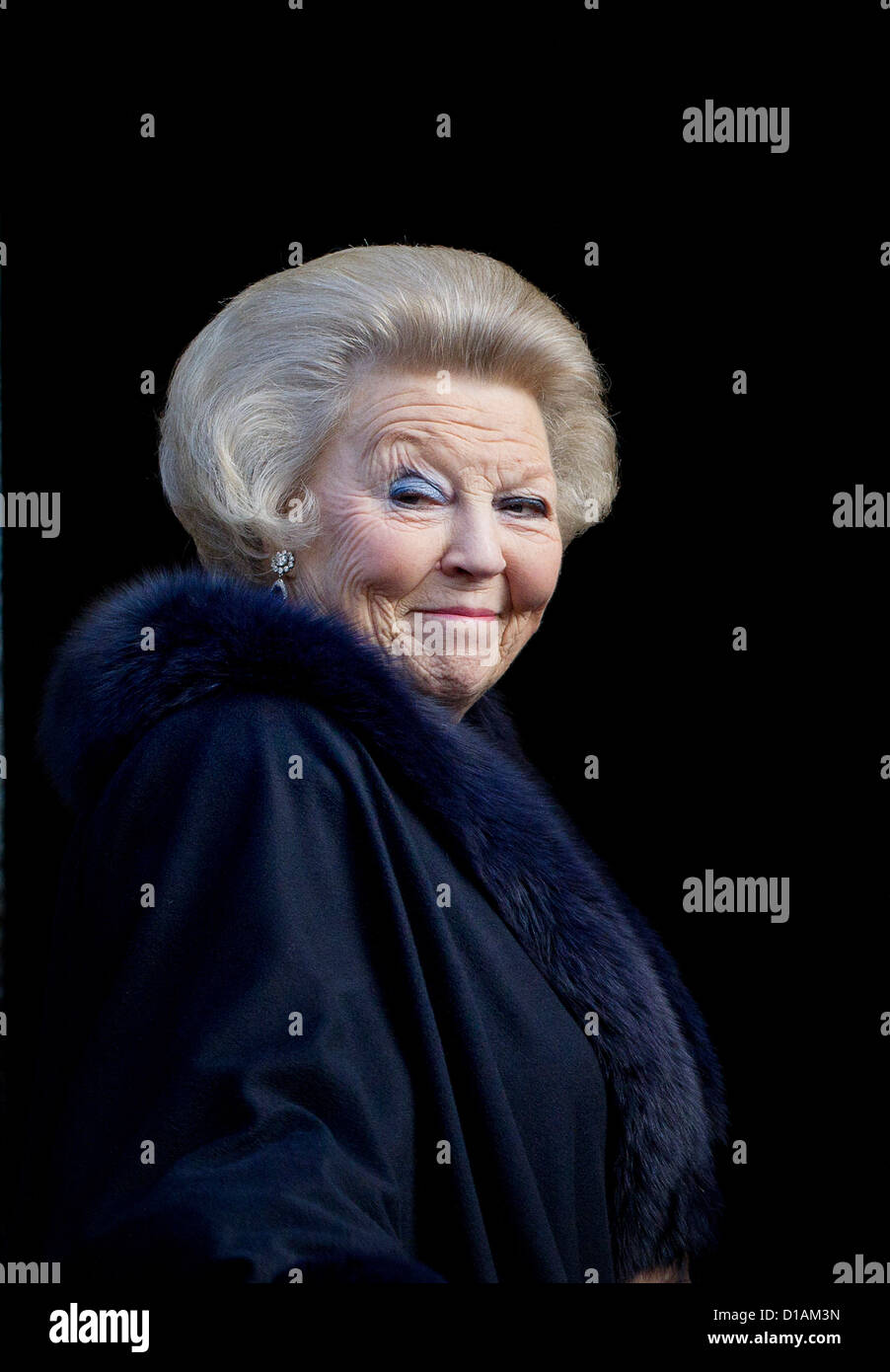 Queen Beatrix of The Netherlands leaves the Royal Palace Amsterdam after the award ceremony of the Prince Claus Award 2012 in Amsterdam, The Netherlands, 12 December 2012. Photo: Patrick van Katwijk / NETHERLANDS OUT AND FRANCE OUT Stock Photo