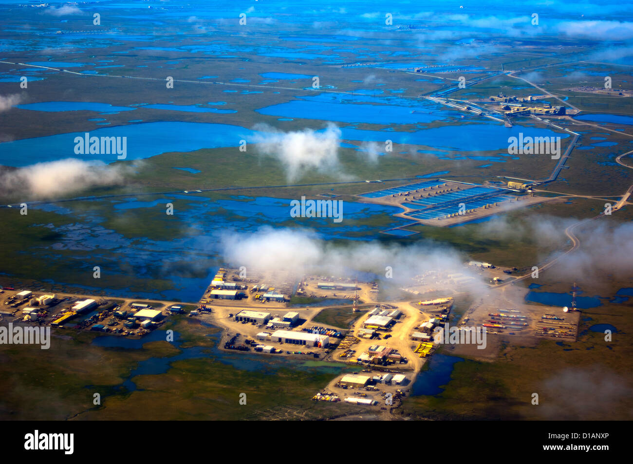 Prudhoe bay oil field aerial hires stock photography and images Alamy