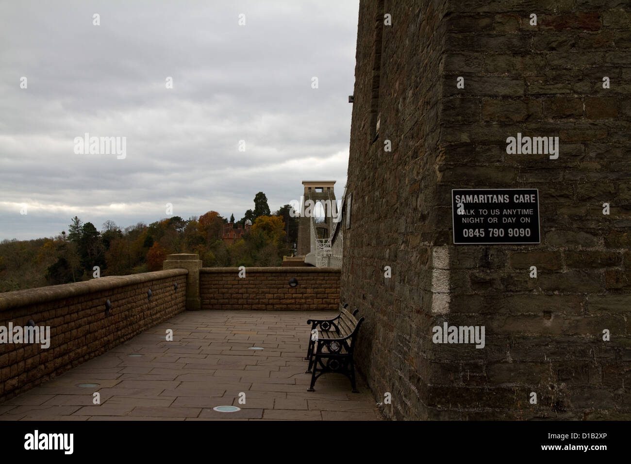 Clifton Suspension Bridge, Bristol, which has a Samaritans sign at the end, in the hope of preventing people from jumping off Stock Photo