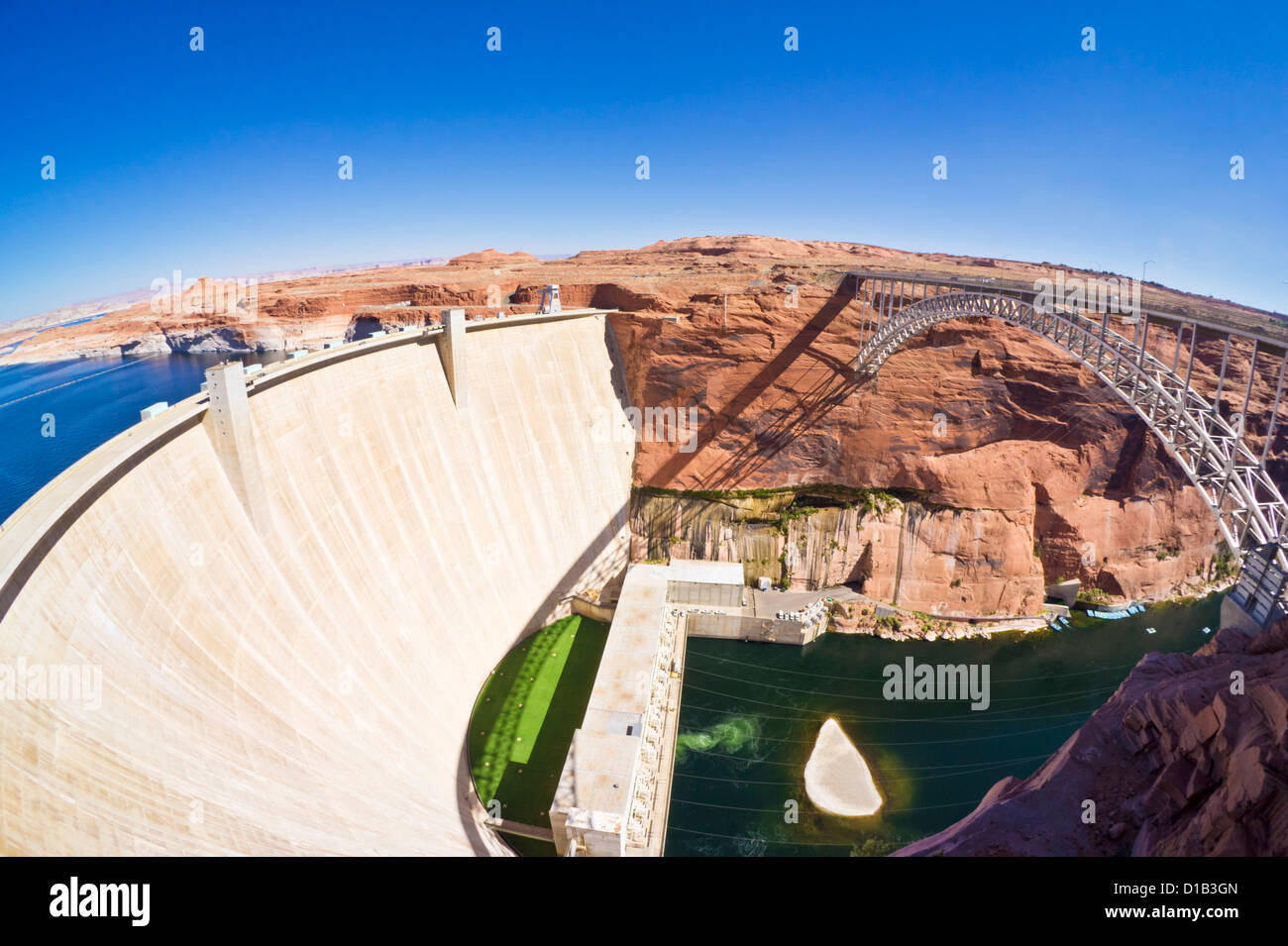 Lake Powell and the Glen Canyon hydro-electric power generating station dam near Page Arizona United States of America Stock Photo