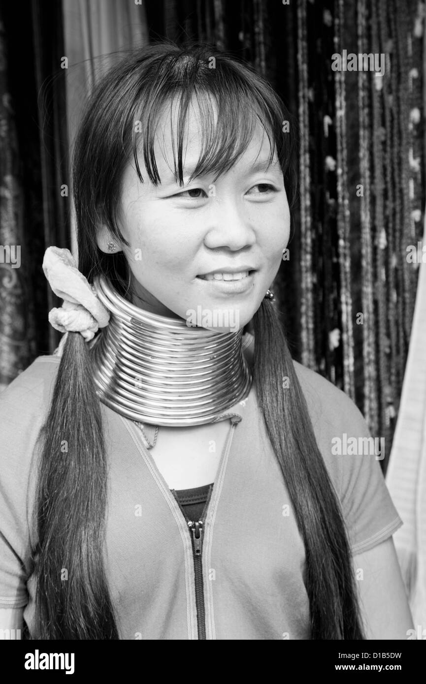 'Ma Play', Female musician from the Kayan minority group, Huai Seau Tao, Mae Hong Son Province, Thailand Stock Photo