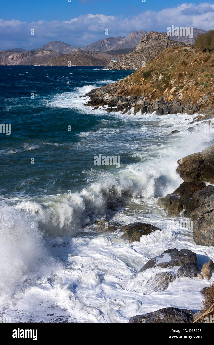 Sea stormy weather waves breaking hi-res stock photography and images ...