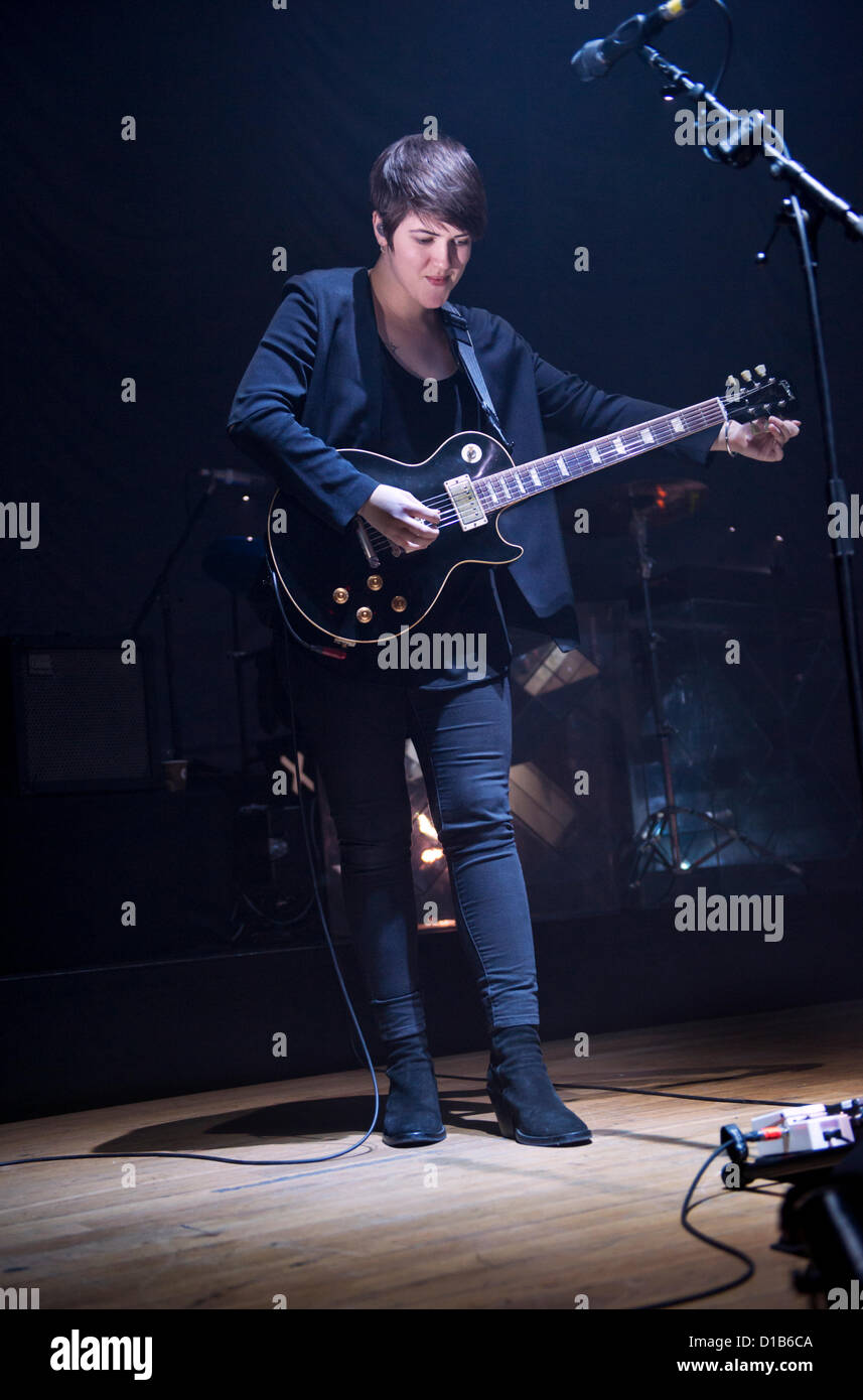 Wolverhampton, UK. 12th December 2012. Singer and guitarist Romy Madley Croft performing with her indie band The xx at Wolverhampton Civic Hall on 12 December 2012. Stock Photo
