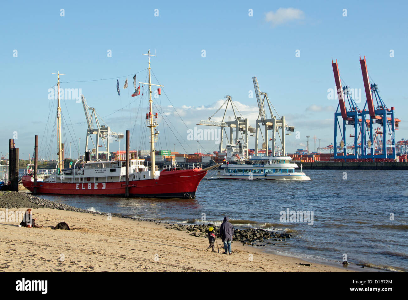 Oevelgoenne Beach and Terminal Buchardkai, harbour, Hamburg, Germany Stock Photo