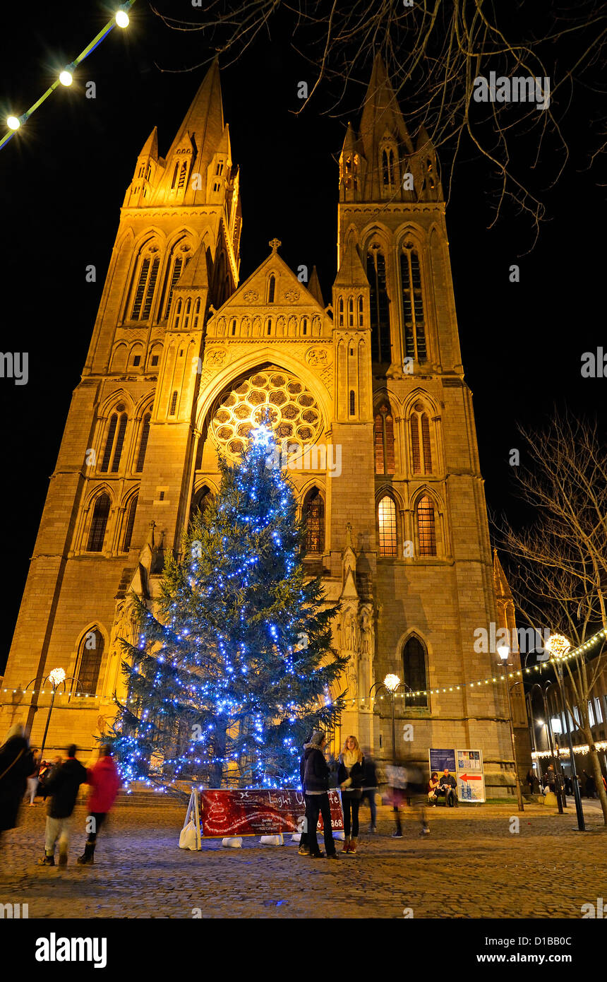 Truro Cathedral Cornwall Uk Christmas Tree Lights Hi-res Stock 