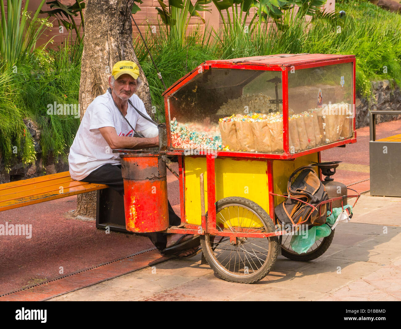 Vendor Popcorn High Resolution Stock Photography and Images Alamy