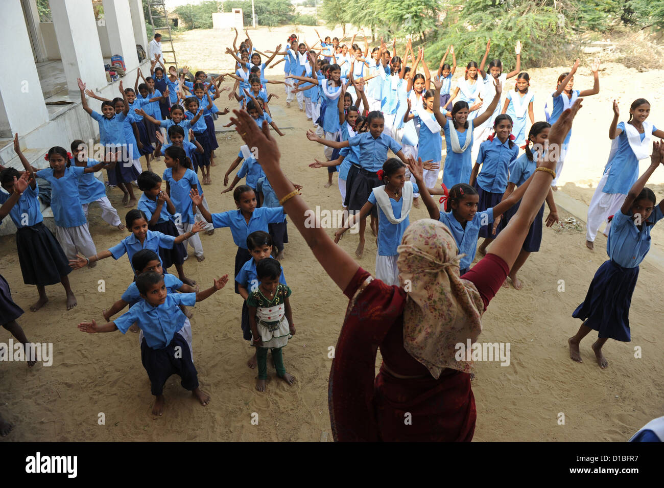 Indian school class photo india hi-res stock photography and images - Alamy