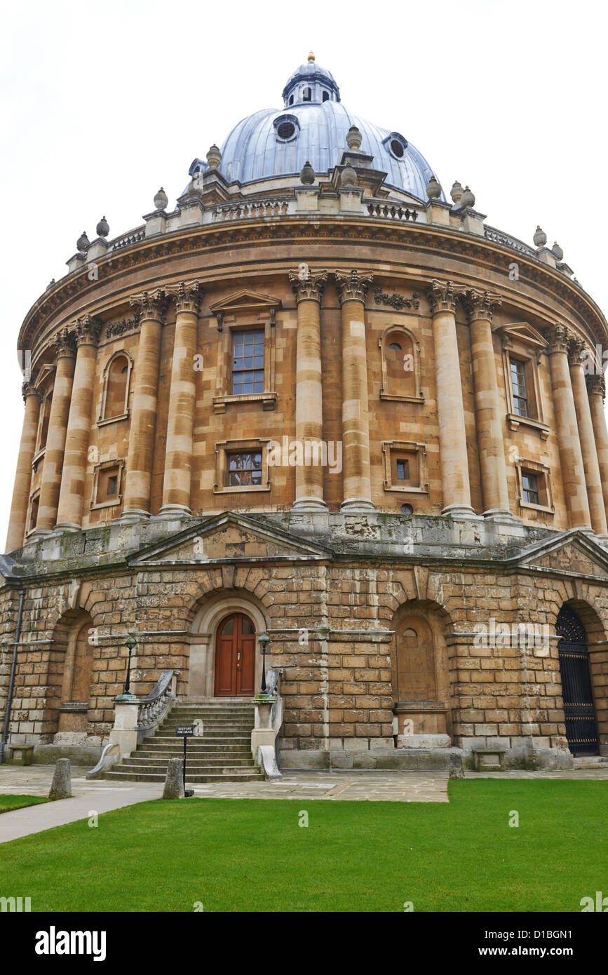 Radcliffe Camera an early example of a circular library Radcliffe Square Oxford UK Stock Photo