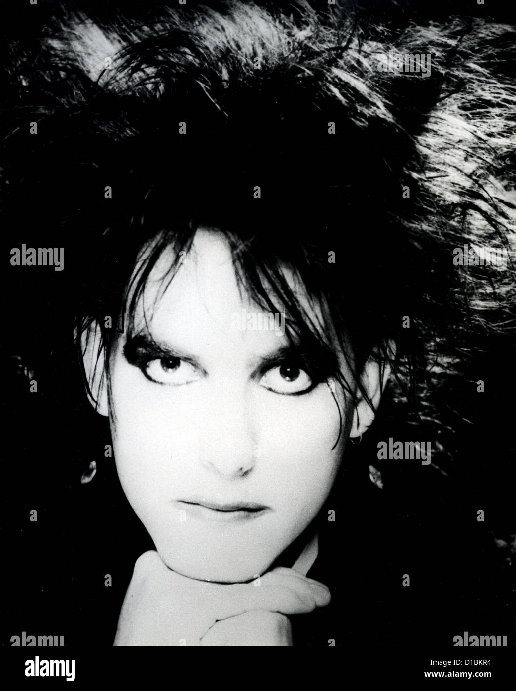 Robert Smith The Cure High Resolution Stock Photography and Images - Alamy