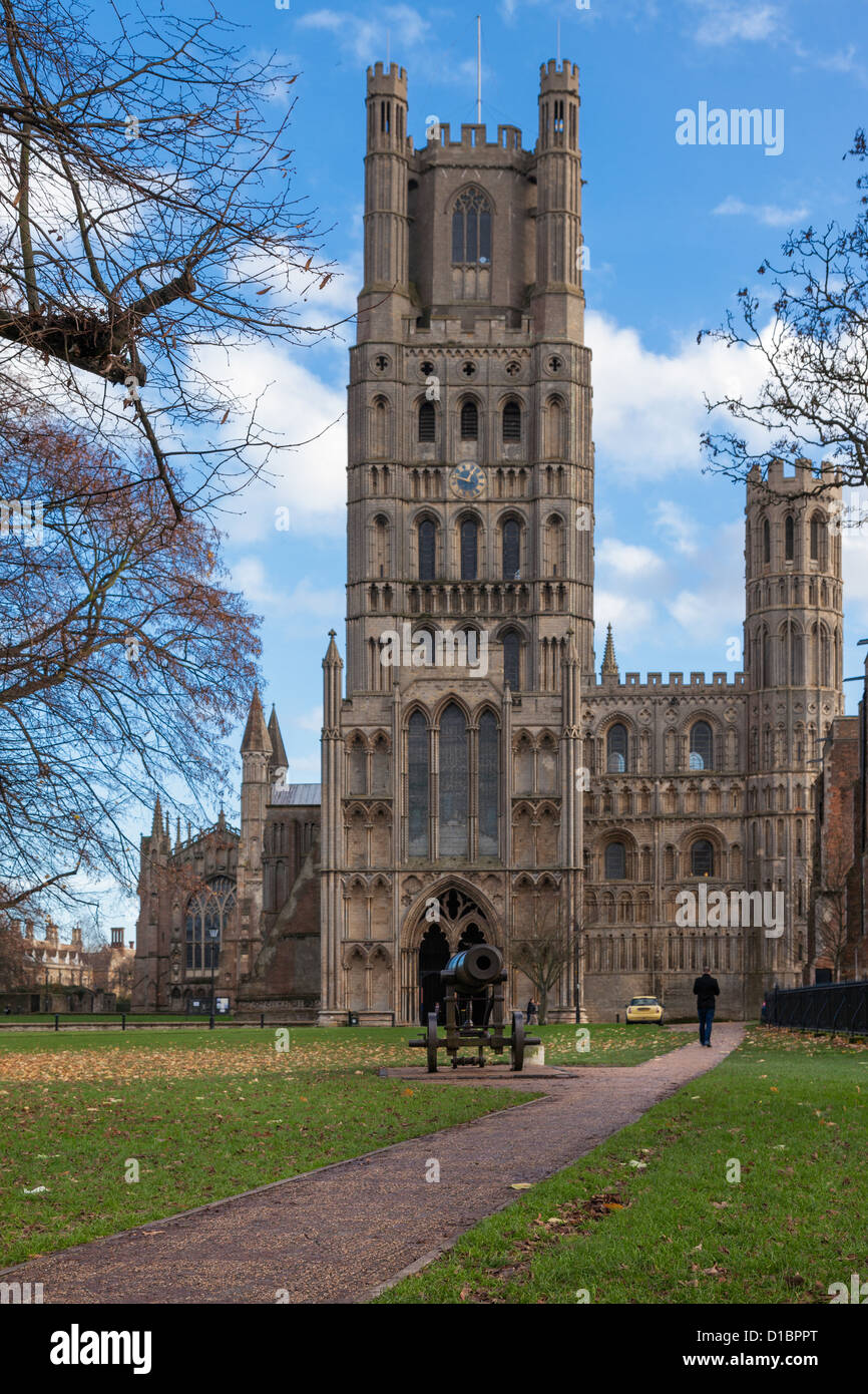 Exterior view of Ely Cathedral Stock Photo - Alamy