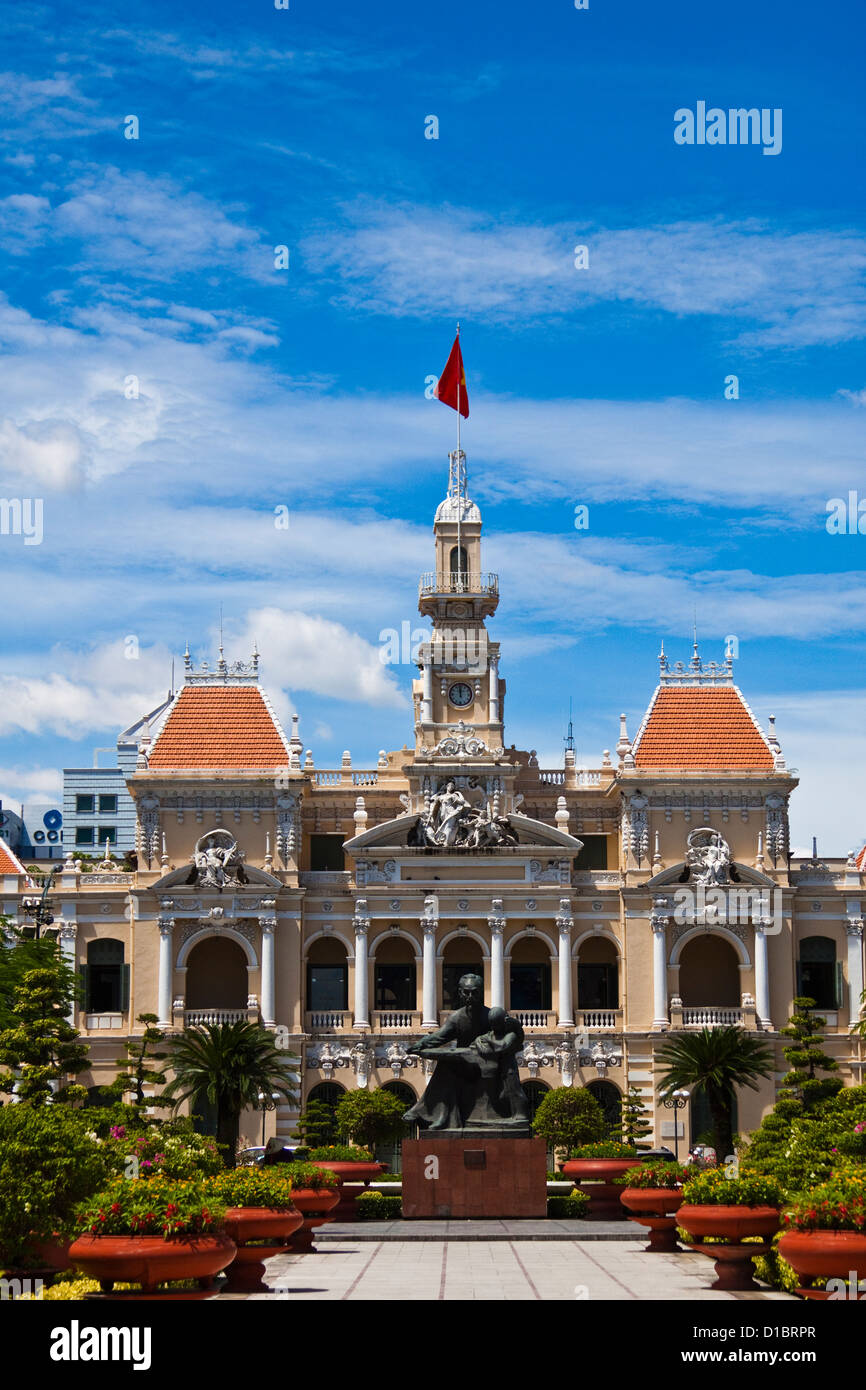 Hotel de Ville Saigon Stock Photo - Alamy