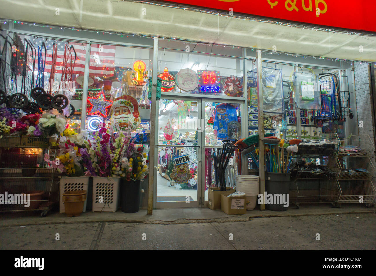 99 cent sign hires stock photography and images Alamy