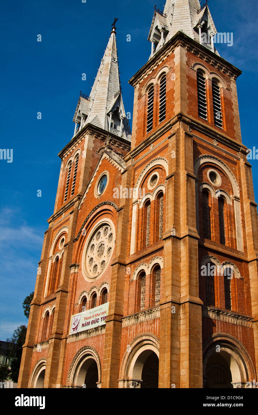 Notre Dame cathedral Saigon Stock Photo - Alamy