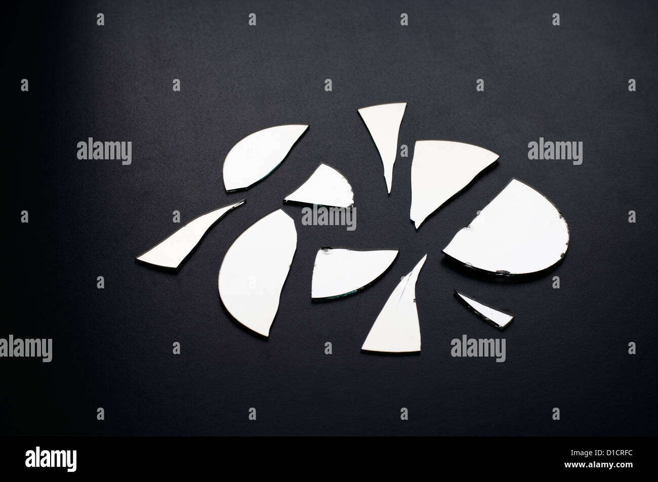 Broken Mirror High Resolution Stock Photography and Images - Alamy