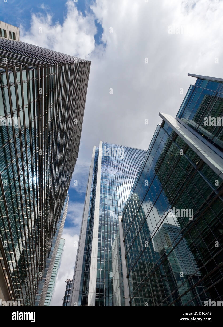 Sky light skyscrapers hi-res stock photography and images - Alamy