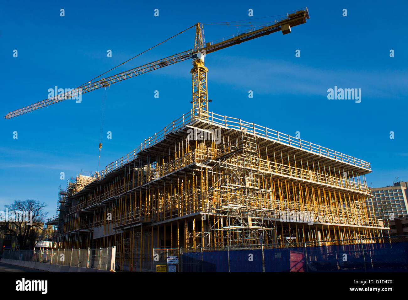 A tower construction crane on the new public library in downtown