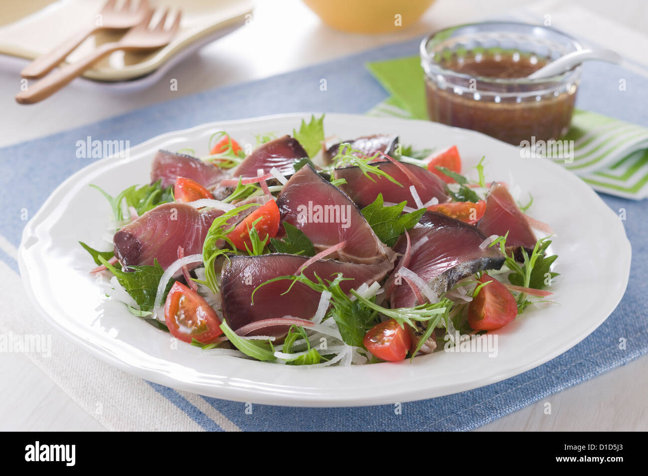 Katsuo No Tataki Salad Stock Photo Alamy