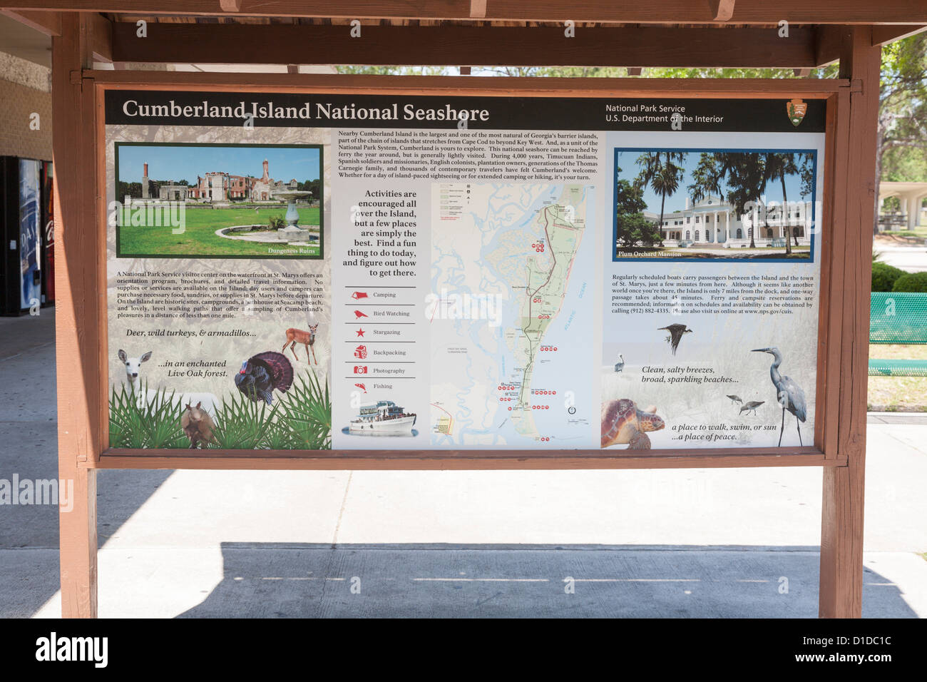 Kiosk with Cumberland Island National Seashore tourist information Stock Photo