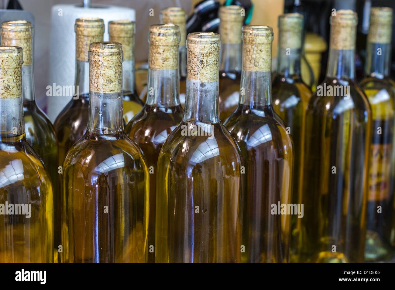 Bucket with wine bottles hires stock photography and images Alamy