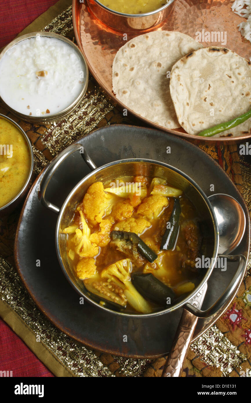 Gujarati Cauliflower Brinjal Curry Stock Photo Alamy