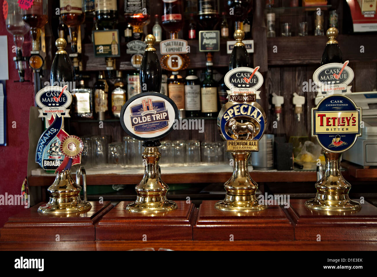 the canon pub bar beer pumps Stock Photo