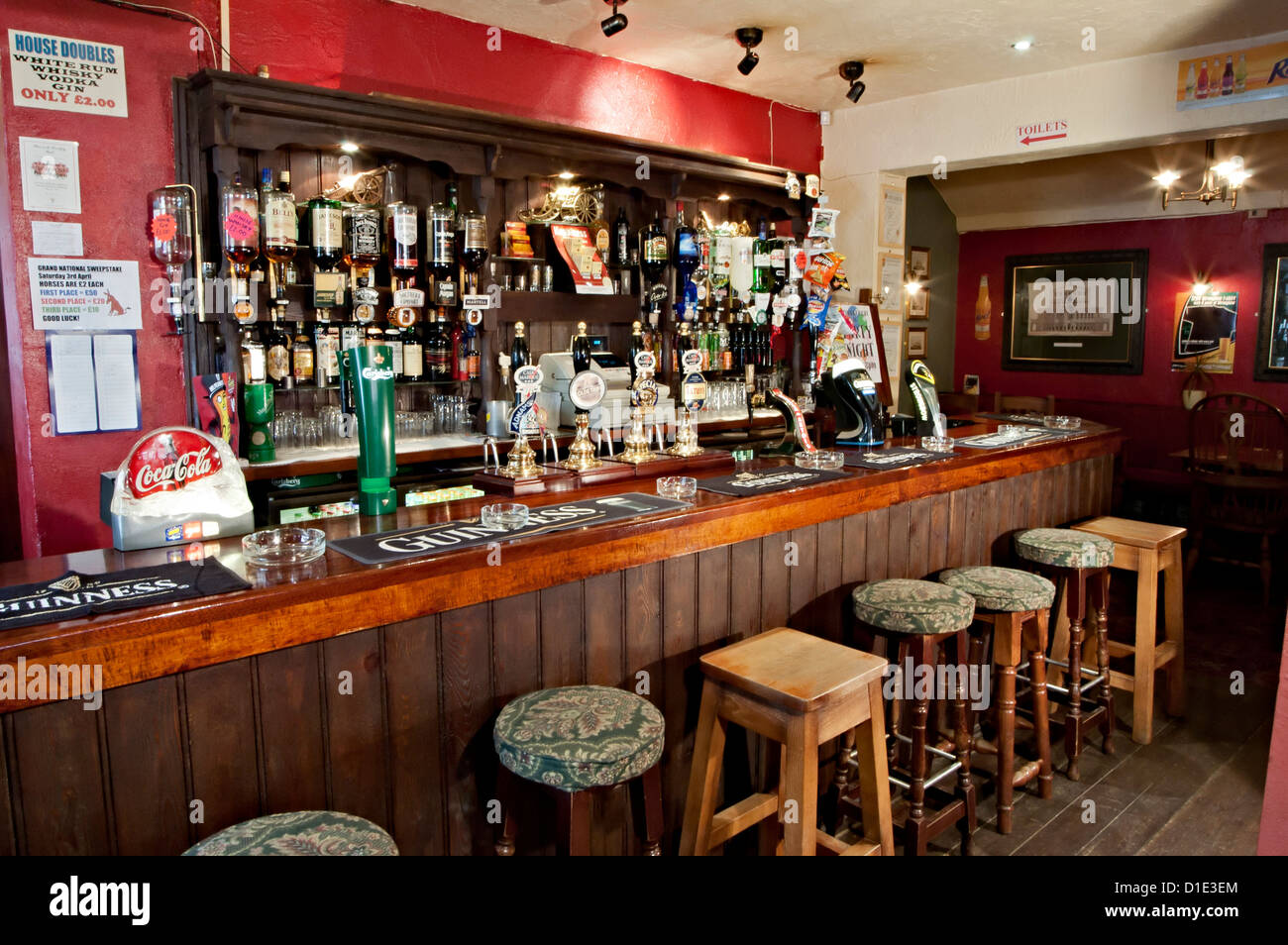 the canon pub bar beer pumps Stock Photo