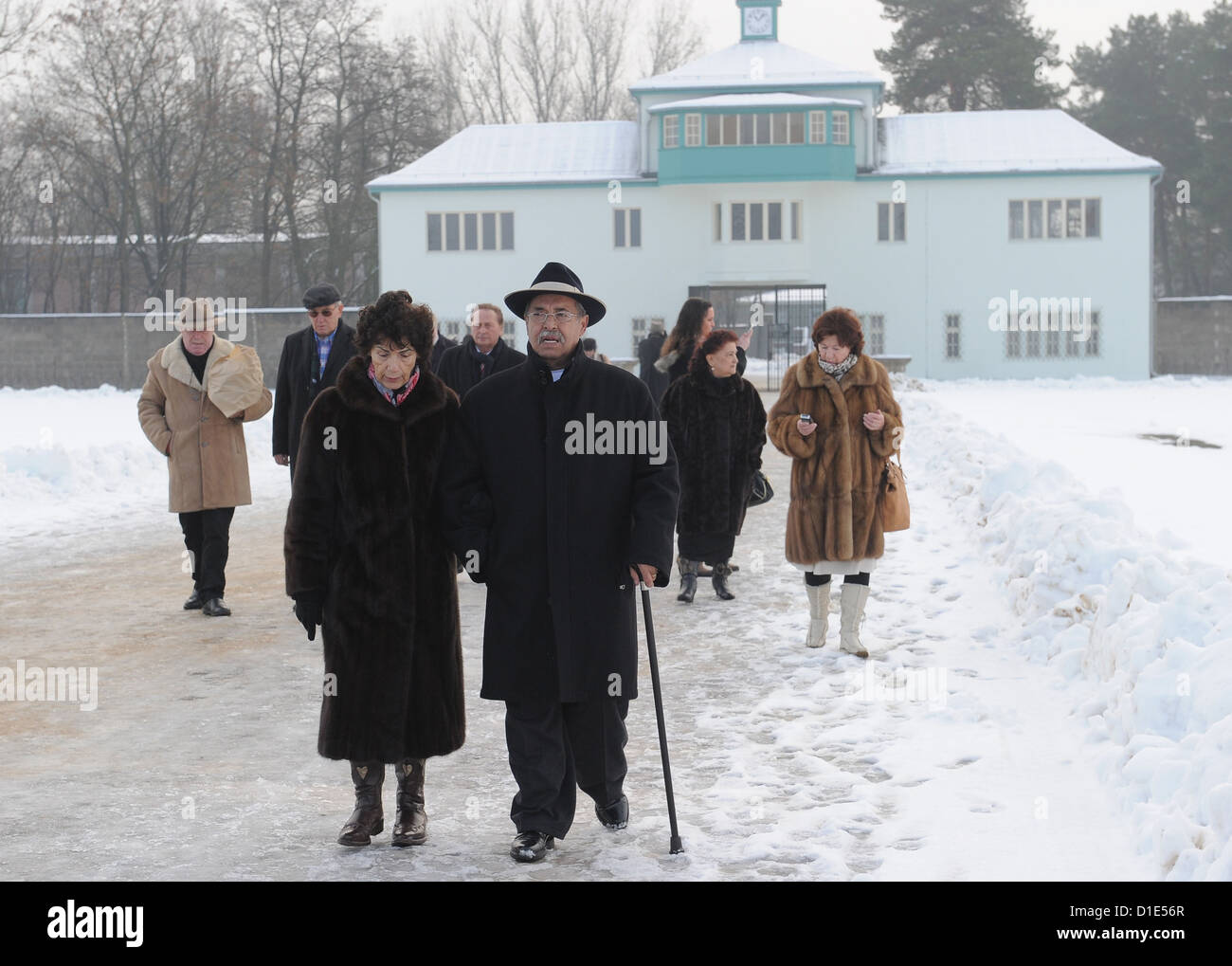 Family members and survivors of the genocide against the Sinti and Roma ...