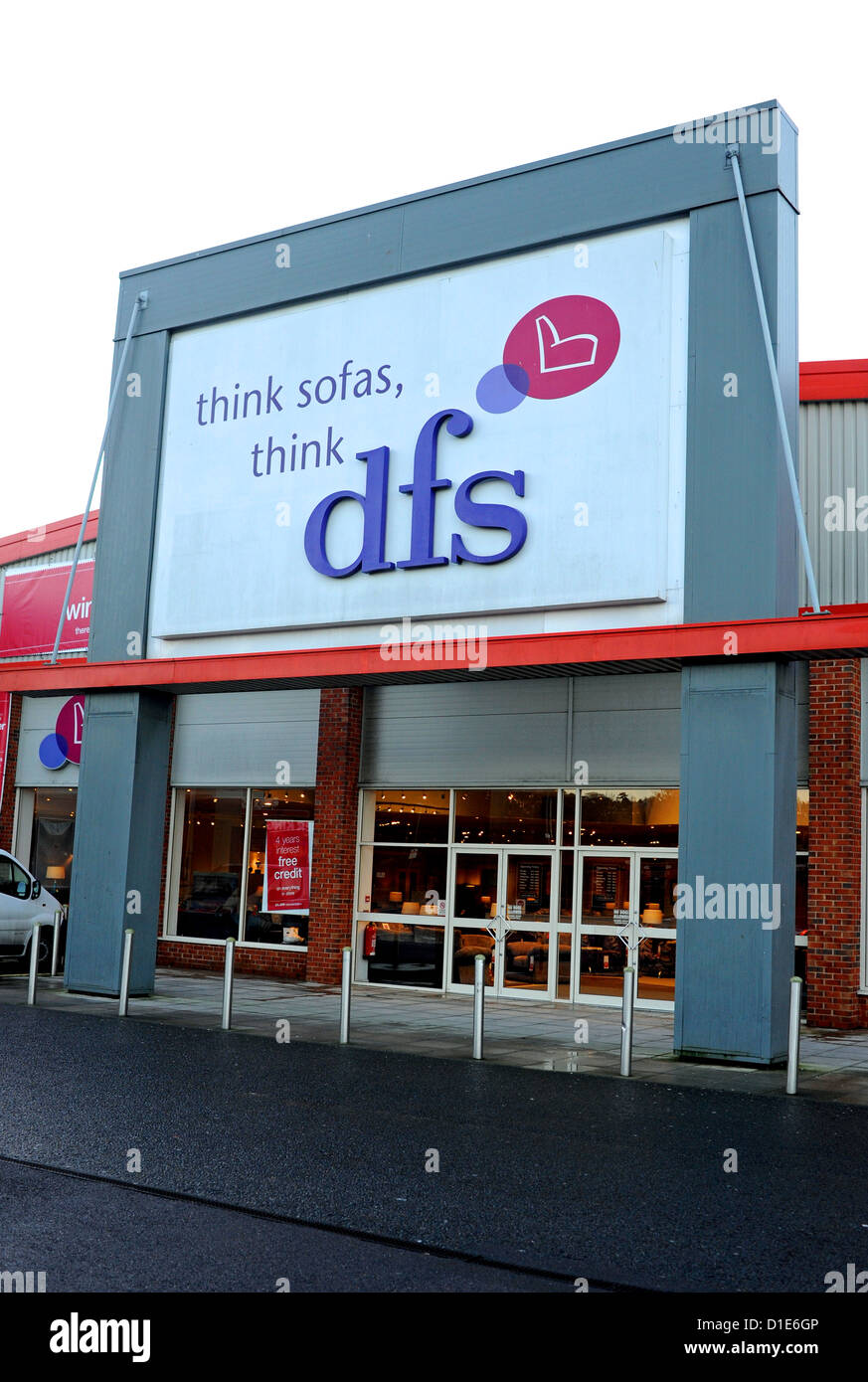 Dfs sofa store sign logo name shop exterior leeds Birstall retail park  Batley Stock Photo - Alamy
