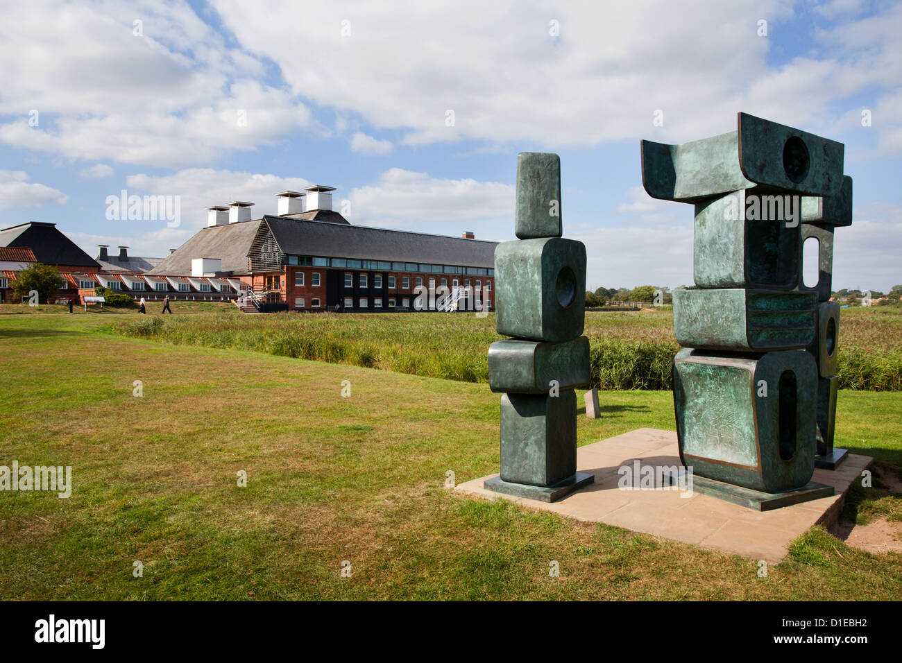 the-family-of-man-1970-barabara-hepworth-sculpture-at-snape-maltings