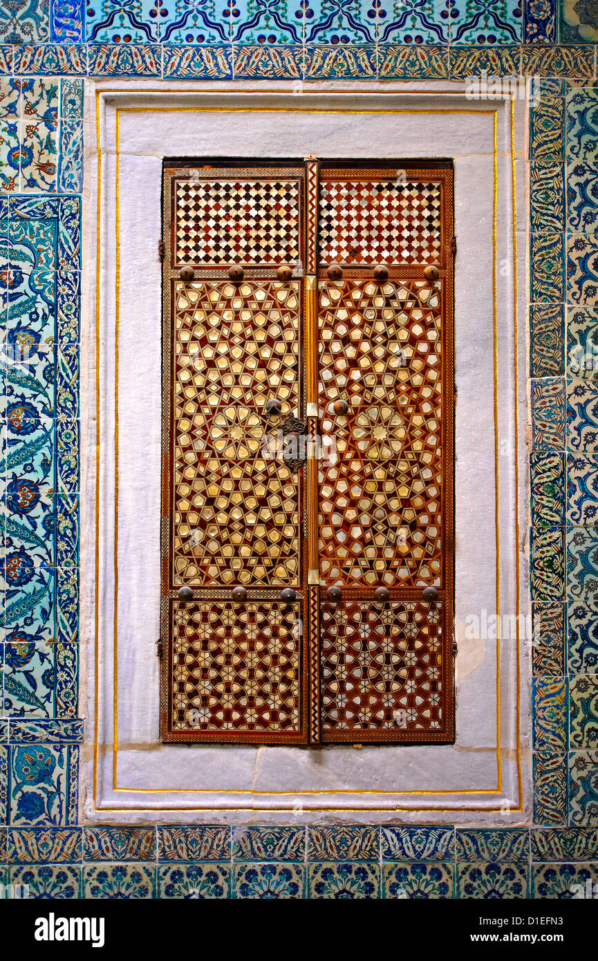 Decorative tiled panels of the Harem in the Topkapi Palace, Istanbul, Turkey Stock Photo