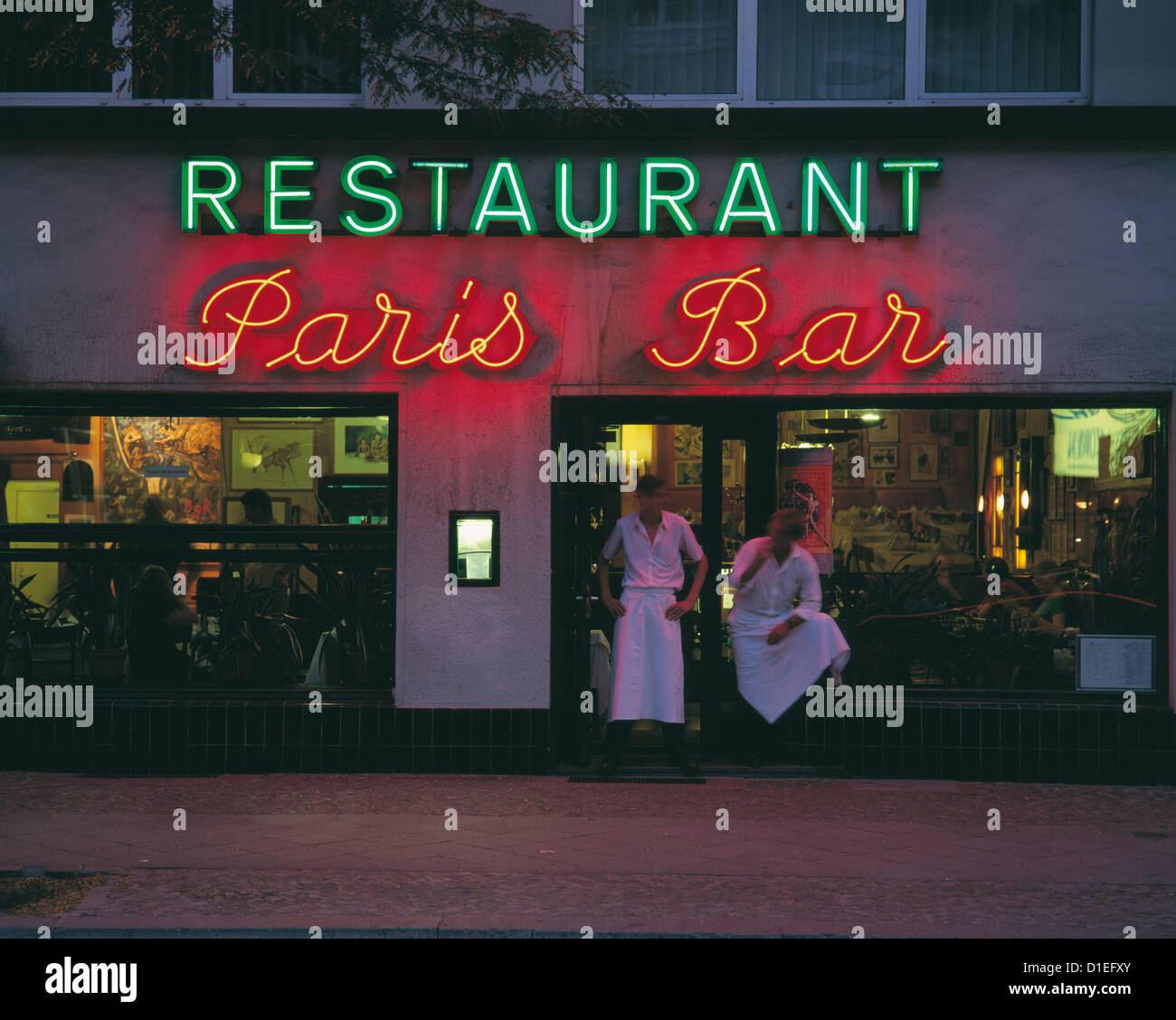 Paris bar berlin hi-res stock photography and images - Alamy
