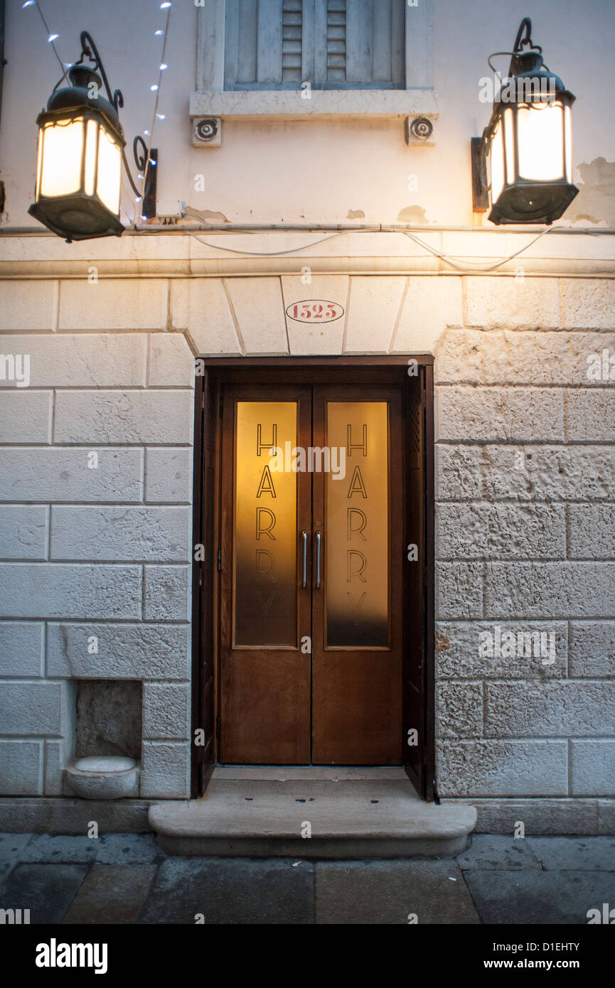Harrys bar venice hi-res stock photography and images - Alamy